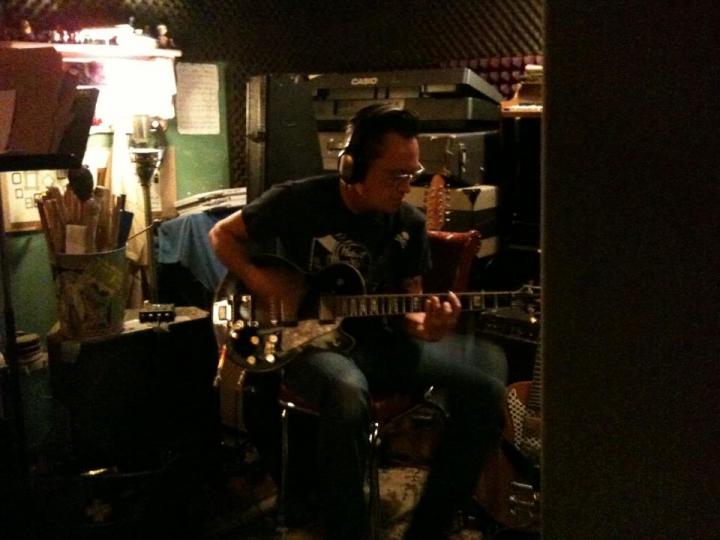 Mutt Guitar